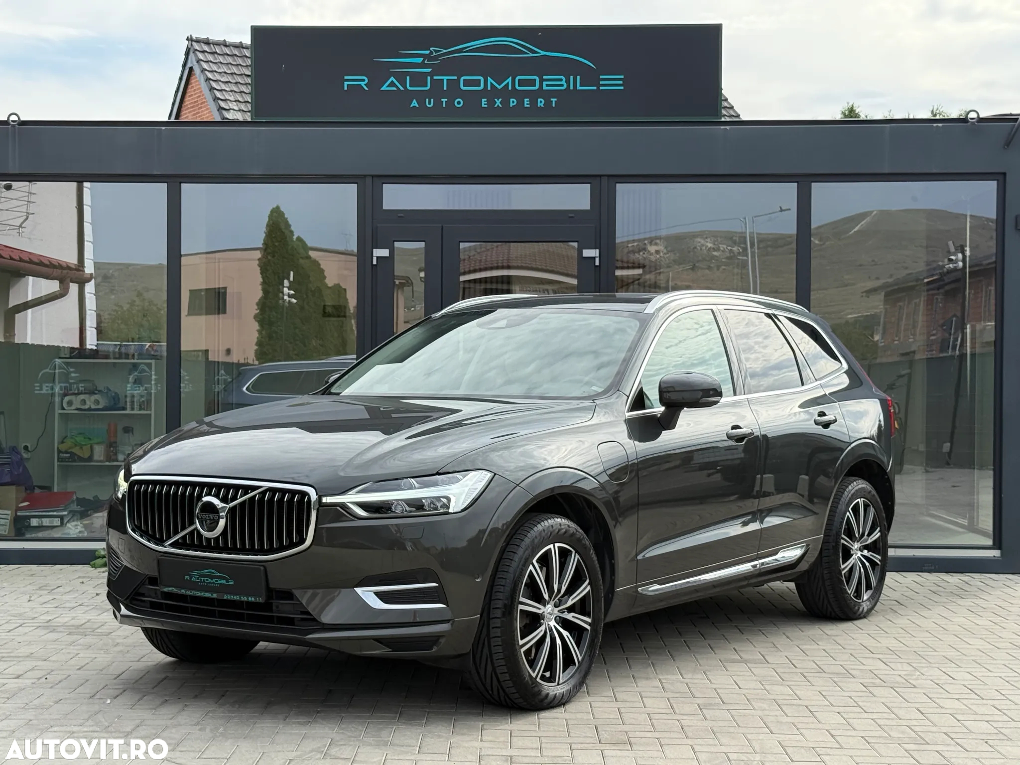 Volvo XC 60 T8 Twin Engine AWD Inscription - 4
