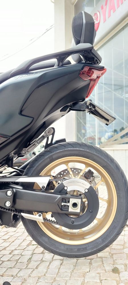 Yamaha TMAX Tech Max - 21