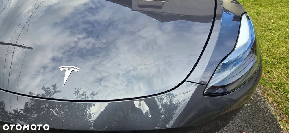 Tesla Y Model Long Range Dual Motor AWD - 13