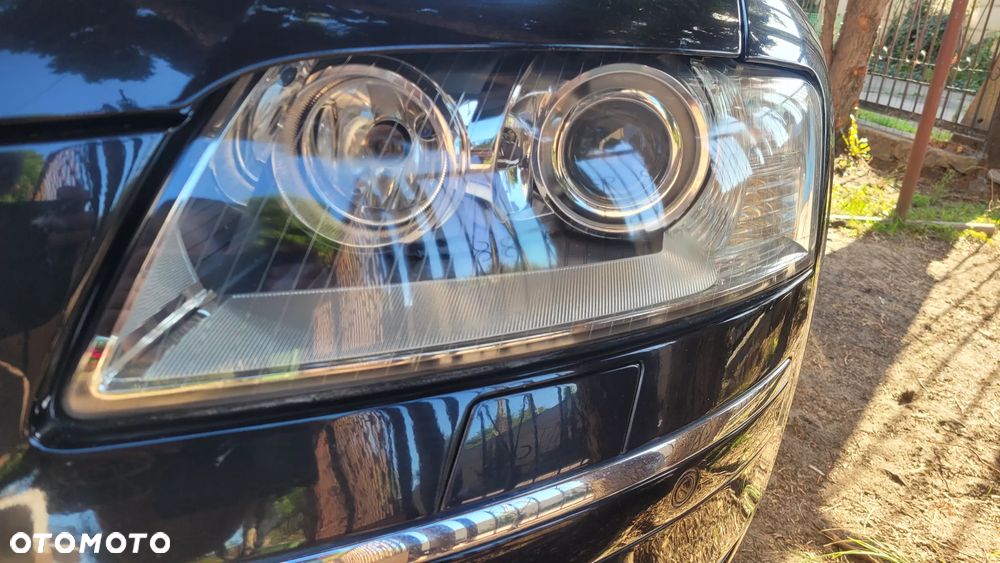 Audi A8 - 6