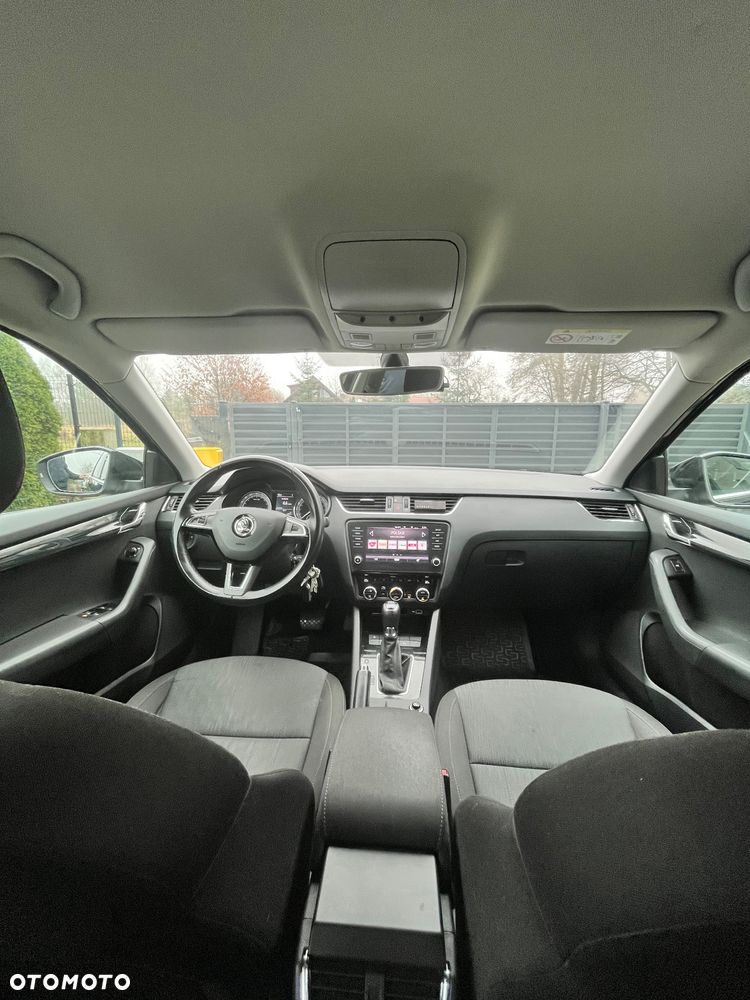 Skoda Octavia 2.0 TDI Ambition DSG - 6