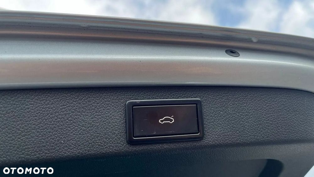 Skoda Superb 2.0 TDI 4x4 L&K DSG - 12