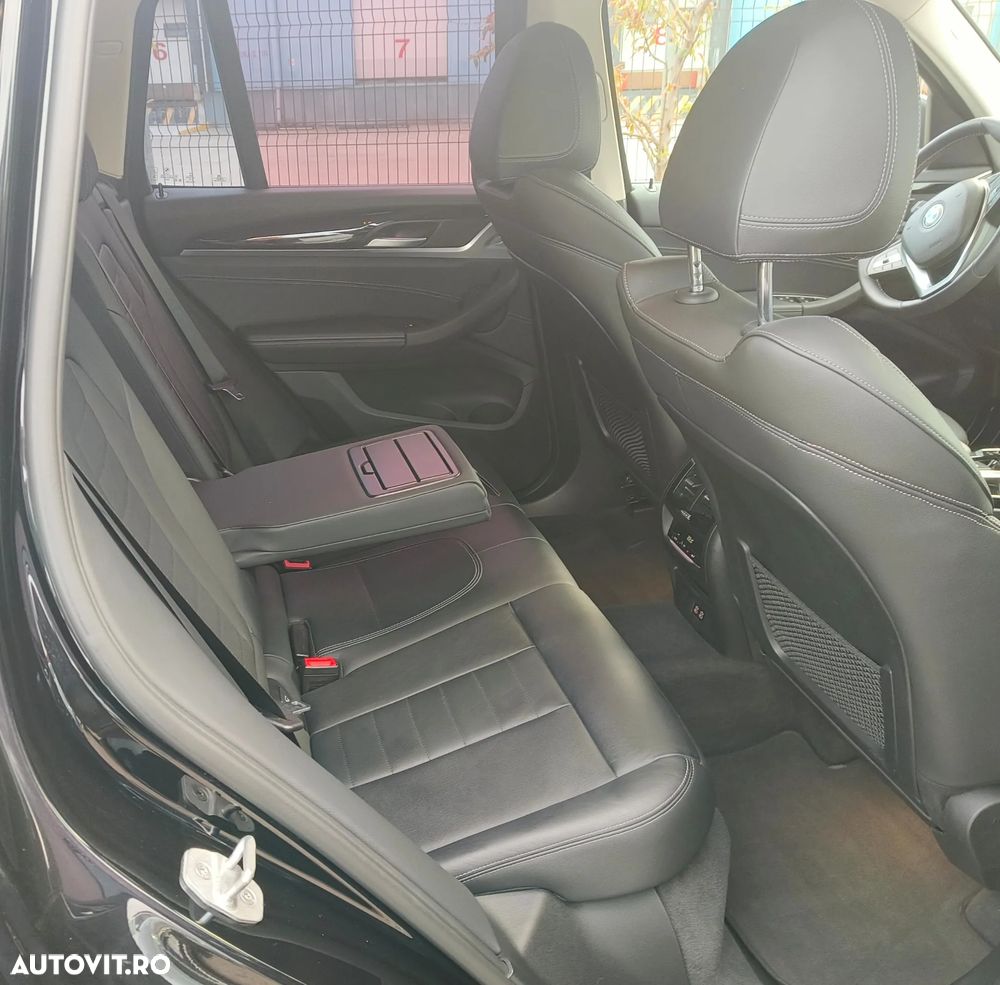 BMW X3 xDrive20d AT MHEV - 12