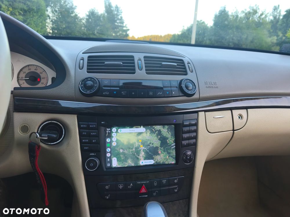 Mercedes-Benz Klasa E 320 4Matic Automatik Avantgarde - 30