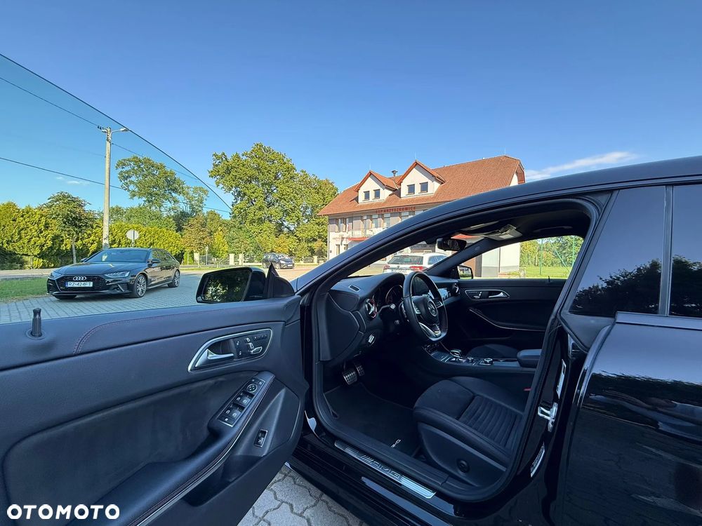 Mercedes-Benz CLA AMG 45 4-Matic - 13