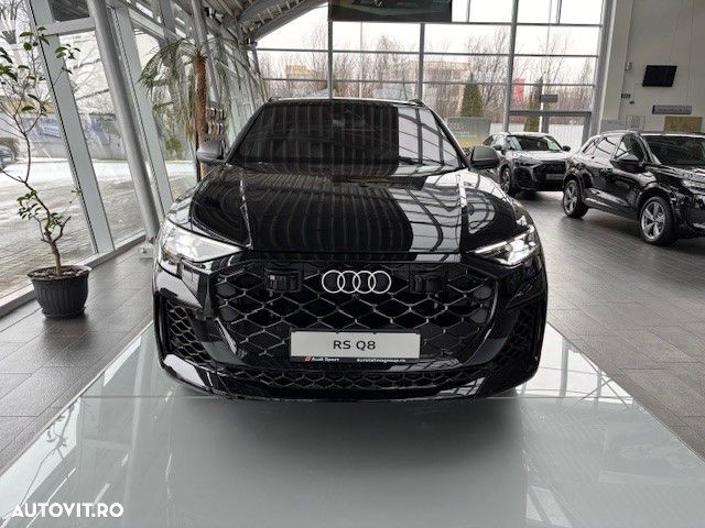 Audi RS Q8 - 1