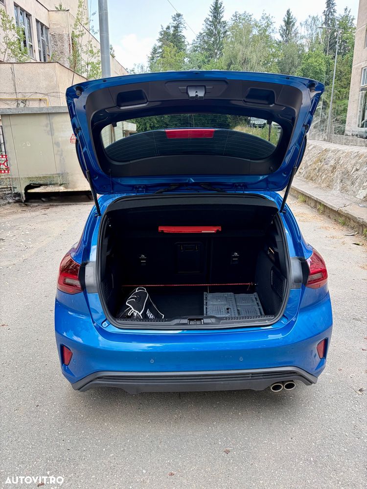 Ford Focus 1.0 EcoBoost 7DCT MHEV ST-Line - 17