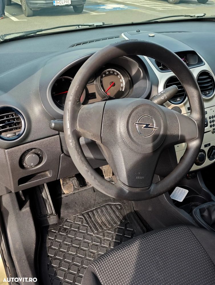 Opel Corsa - 11