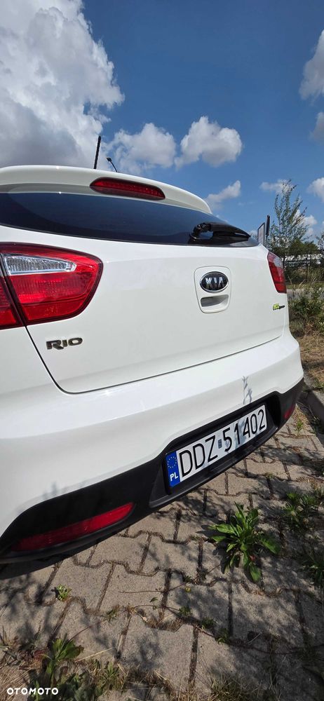 Kia Rio - 7
