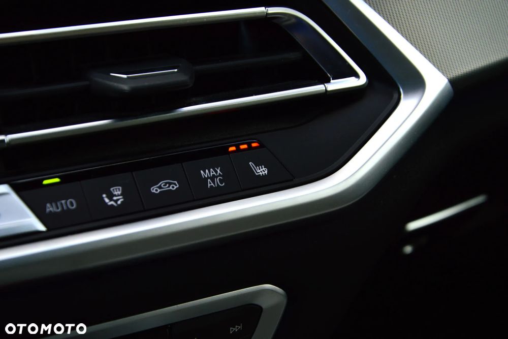 BMW X5 xDrive30d mHEV sport - 32