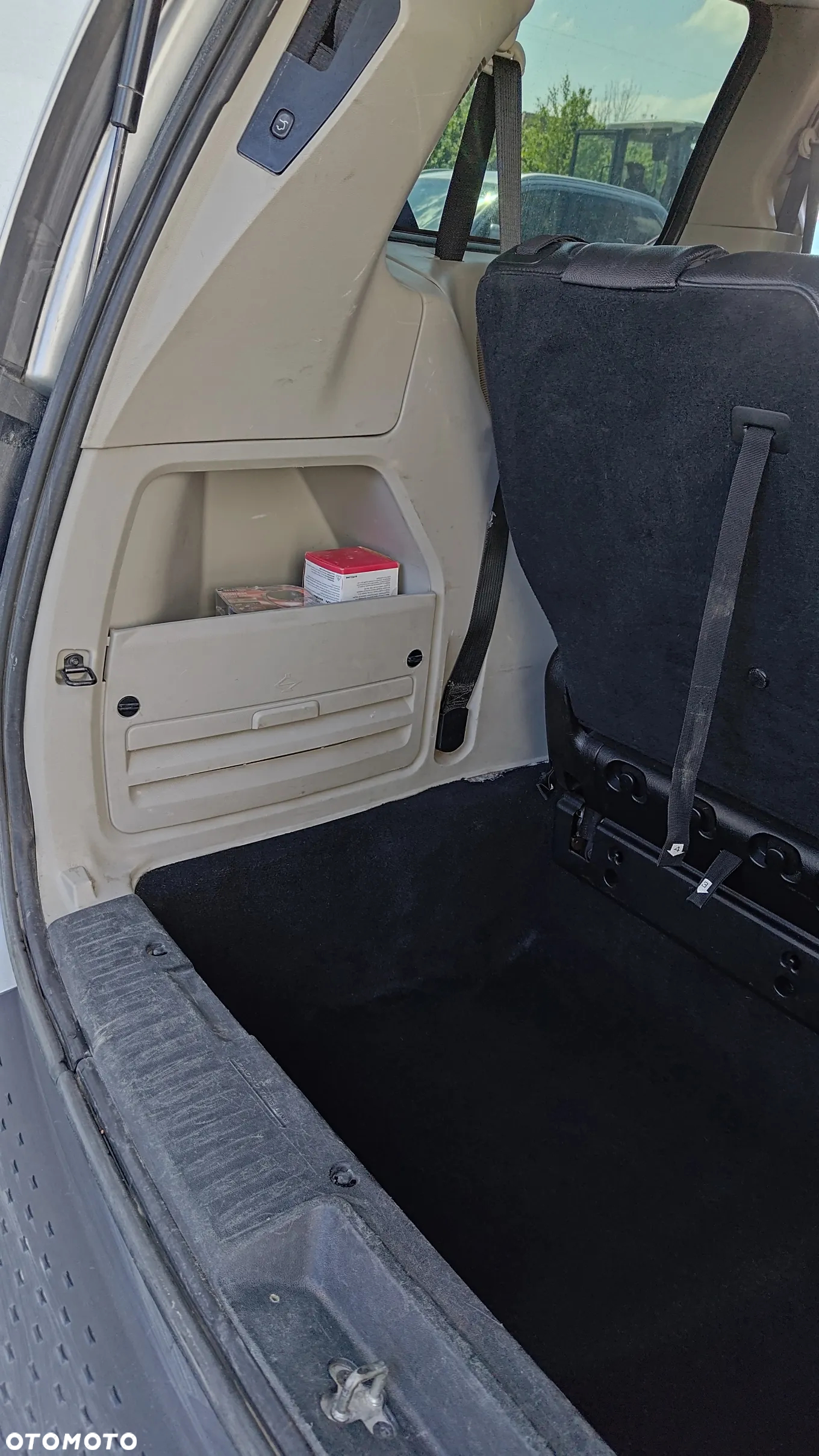 Chrysler Town & Country - 20