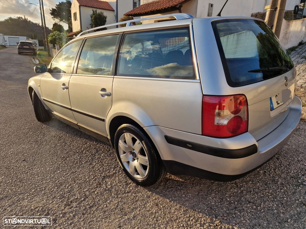VW Passat Variant 1.9 TDi Confortline - 9