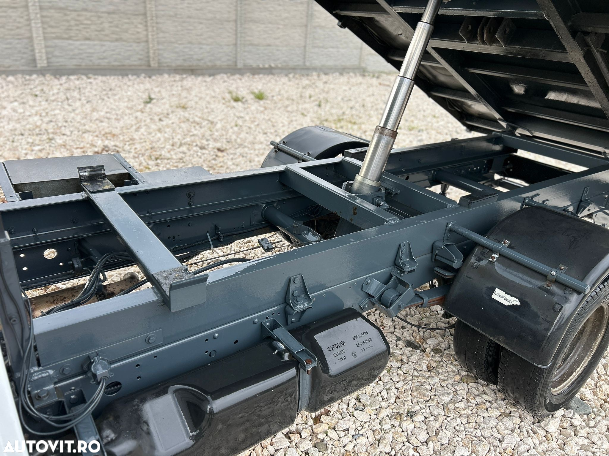 Iveco Massif - 6