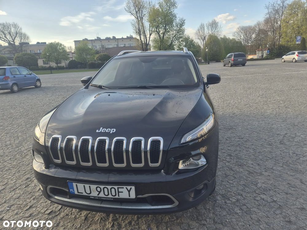 Jeep Cherokee - 10