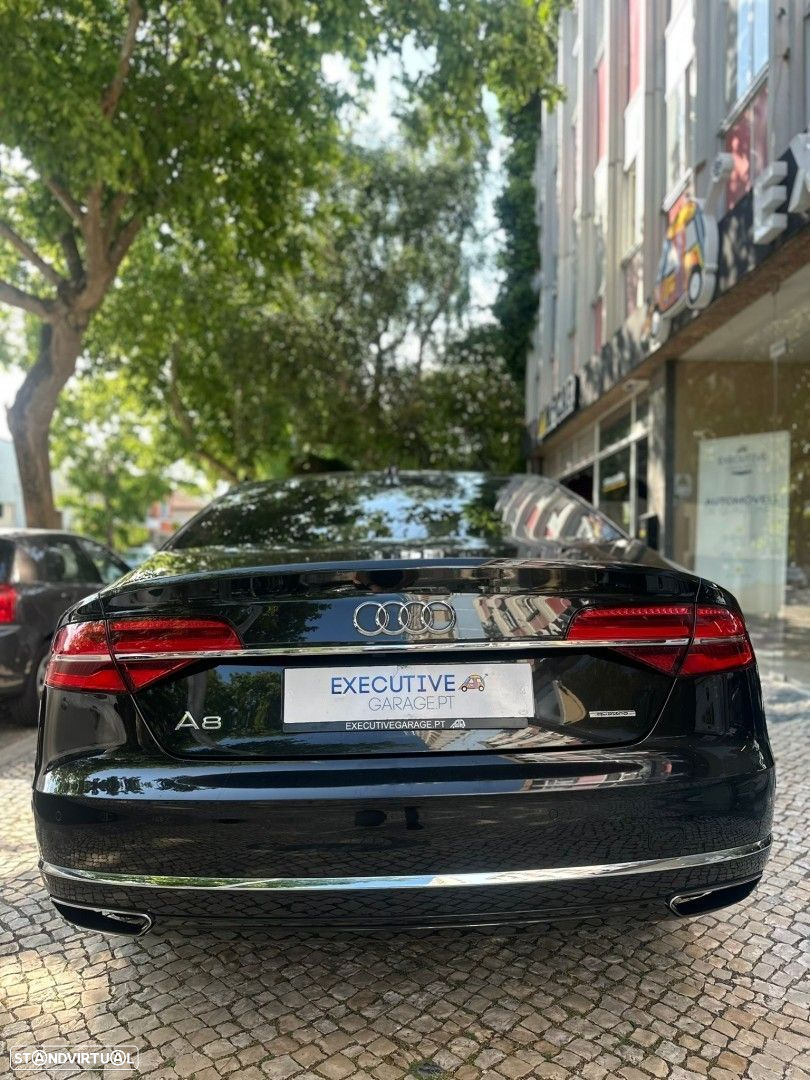 Audi A8 - 2