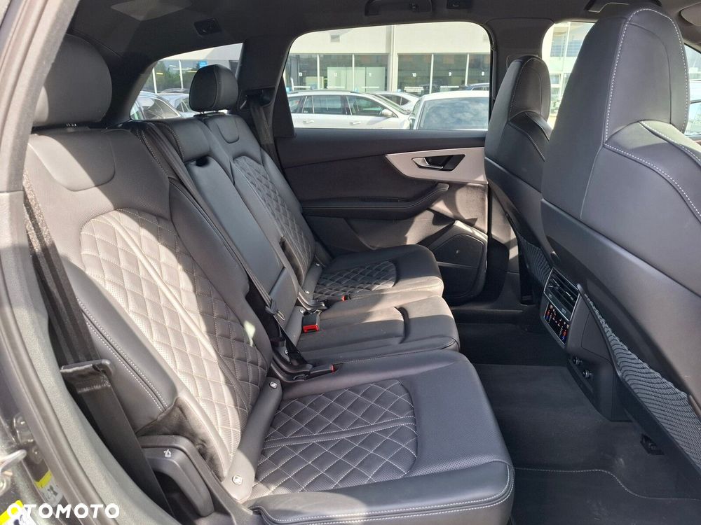 Audi Q7 45 TDI mHEV Quattro S Line Tiptr - 6