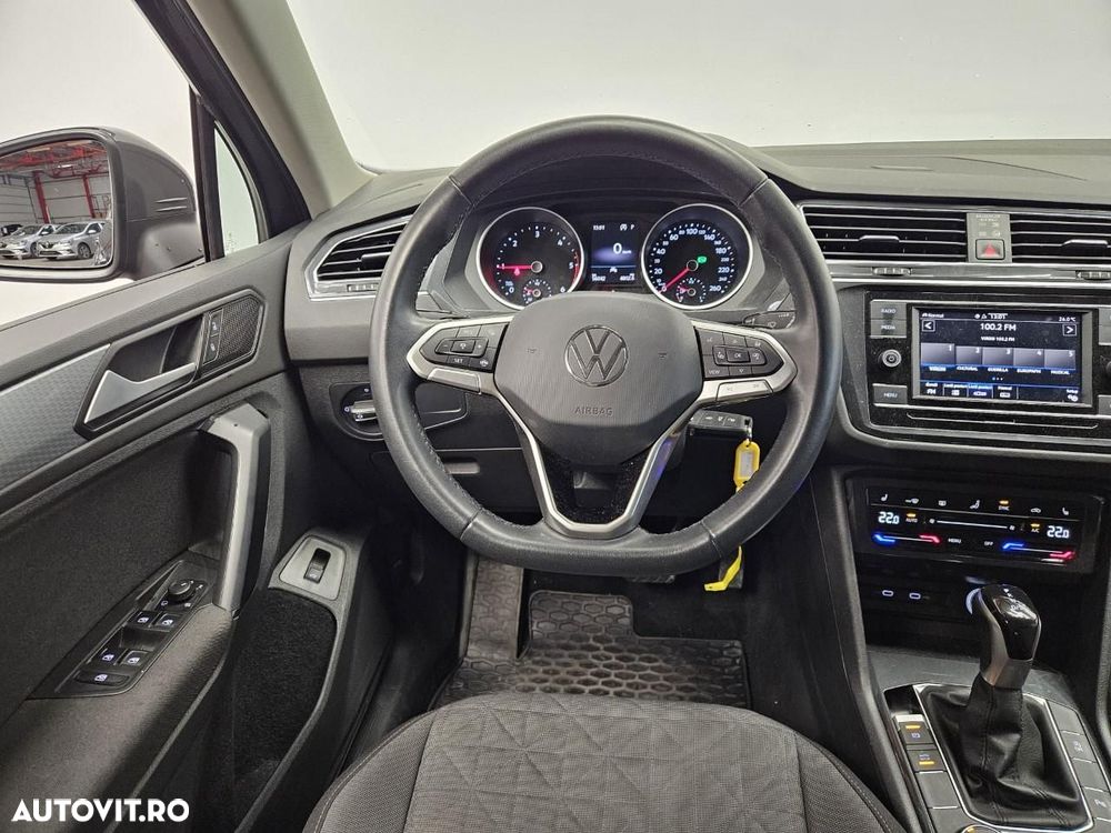 Volkswagen Tiguan - 10