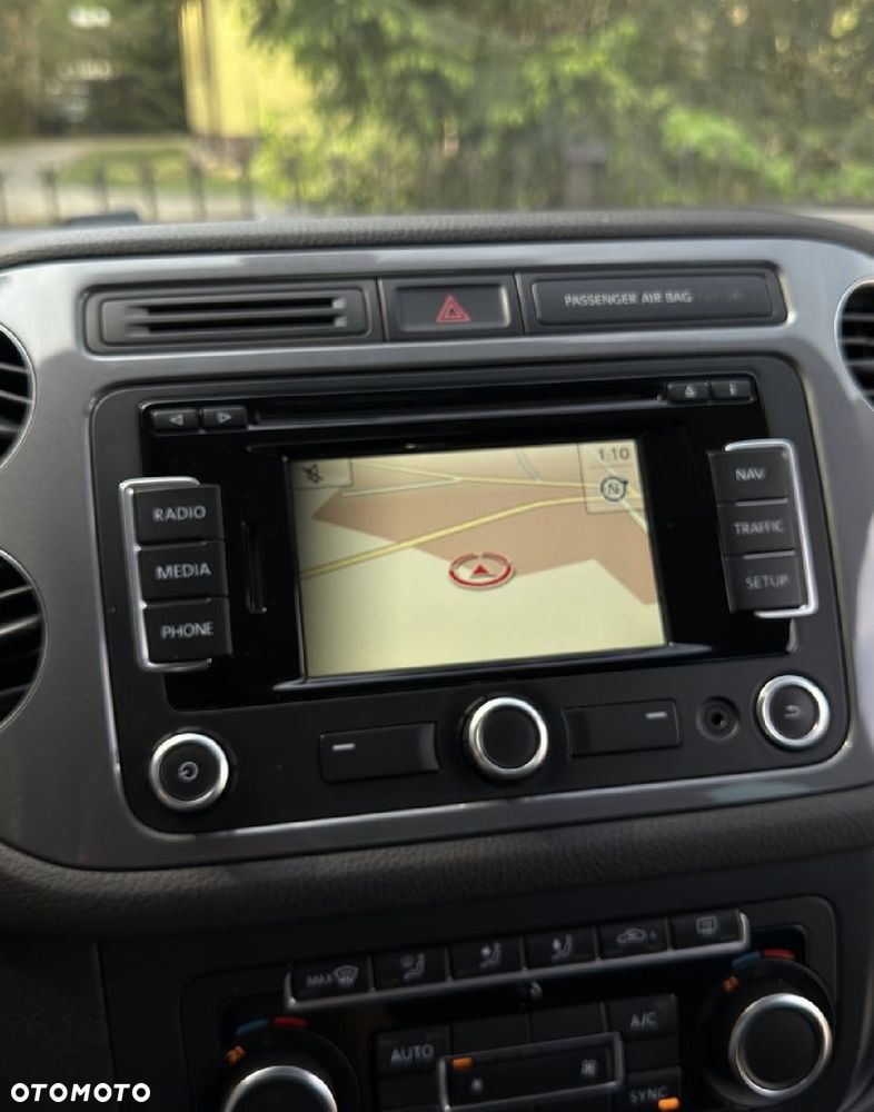 Volkswagen Tiguan - 16