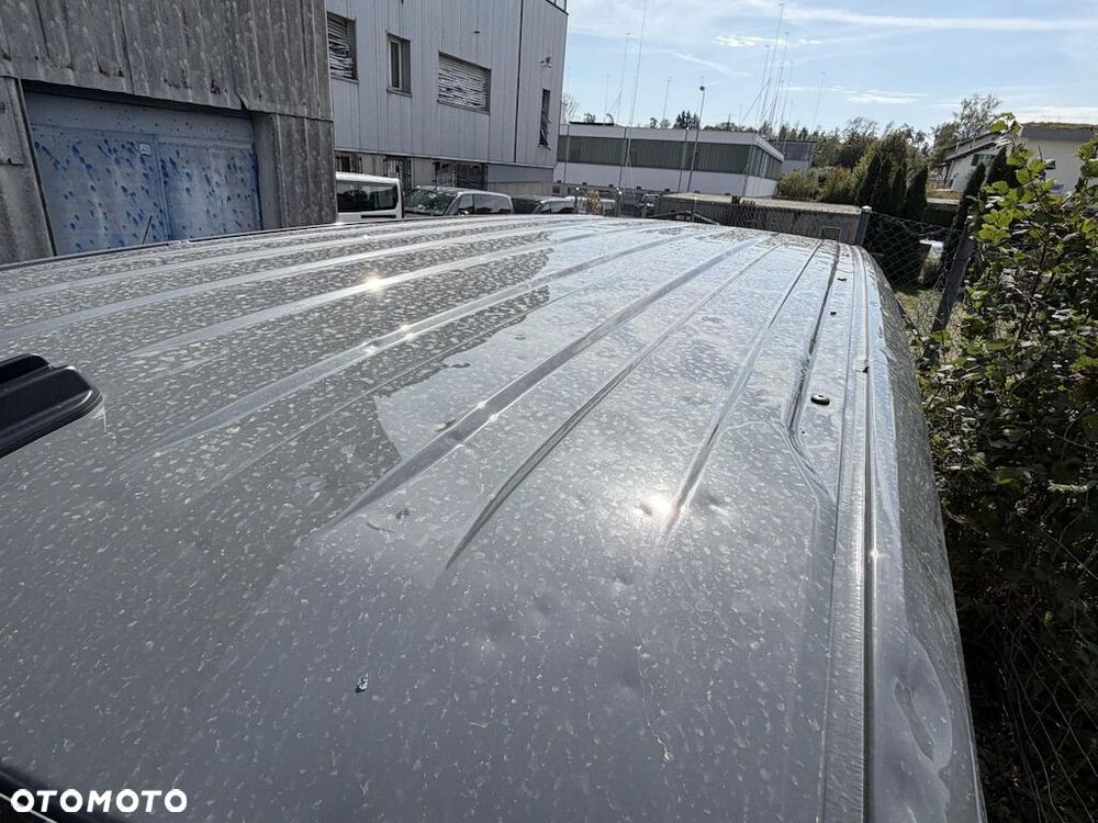Volkswagen Multivan 2.0 TDI L2 Life DSG - 12