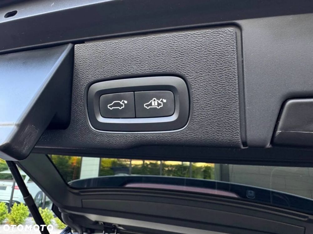 Volvo XC 60 - 25