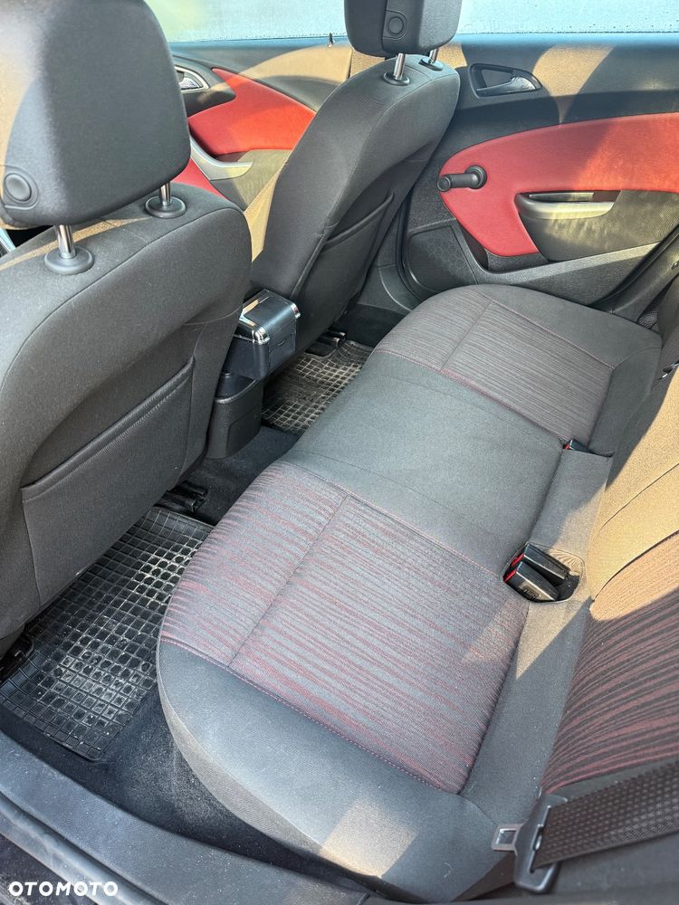 Opel Astra 1.4 Turbo Cosmo - 13