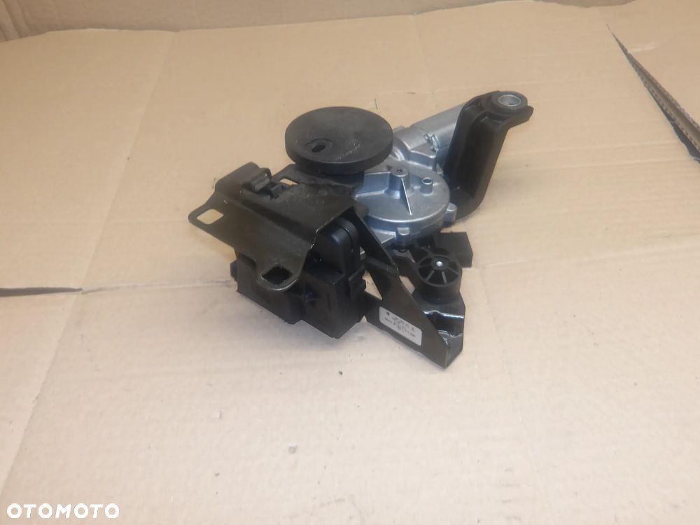 BMW E91 KOMBI 2.0D SILNIK SILNICZEK WYCIERACZKI TYŁ 1397220497 - 4