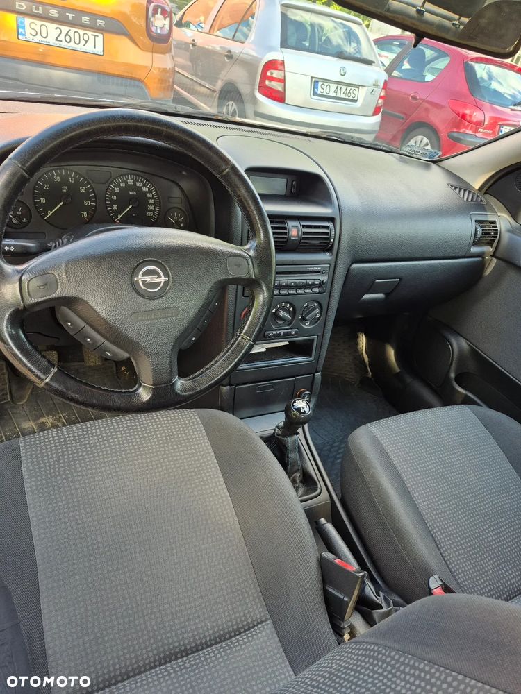 Opel Astra - 10