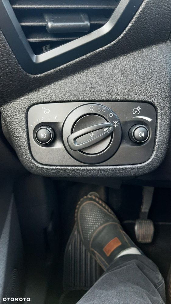 Ford Kuga 1.5 EcoBoost 2x4 Titanium - 20