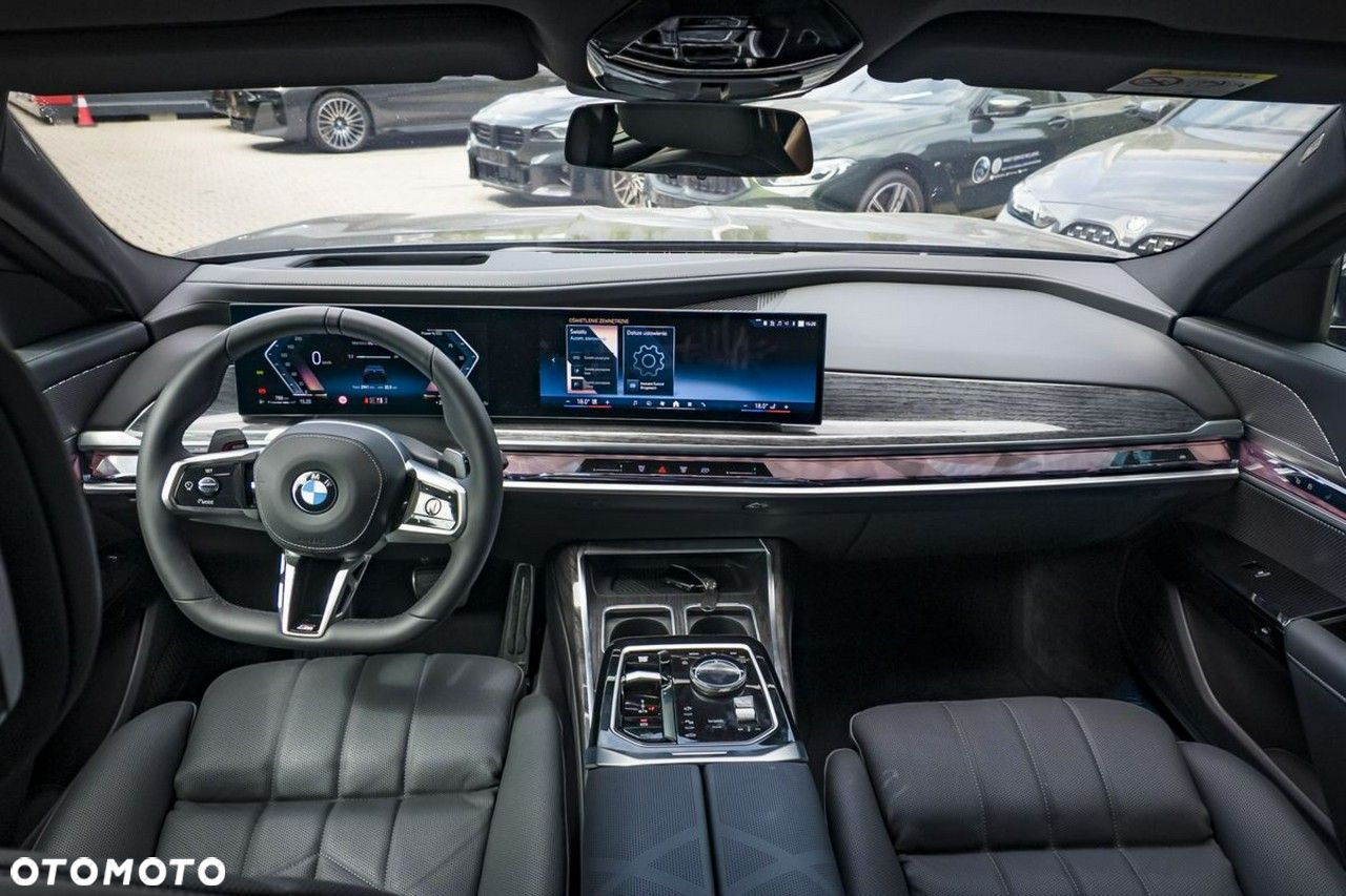 BMW Seria 7 - 13