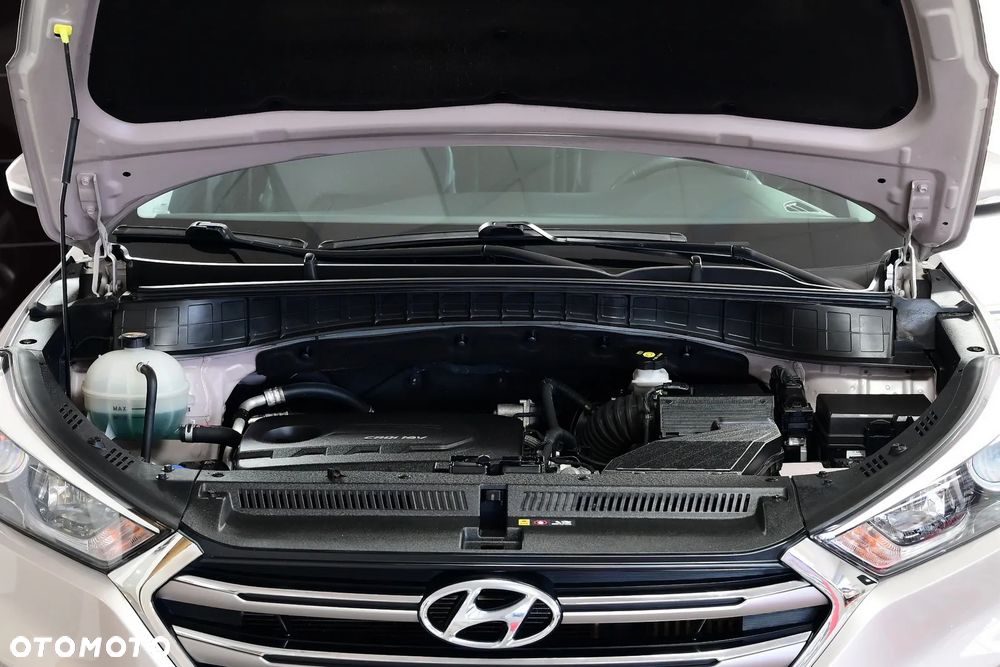 Hyundai Tucson 1.7 CRDI BlueDrive Style 2WD - 9