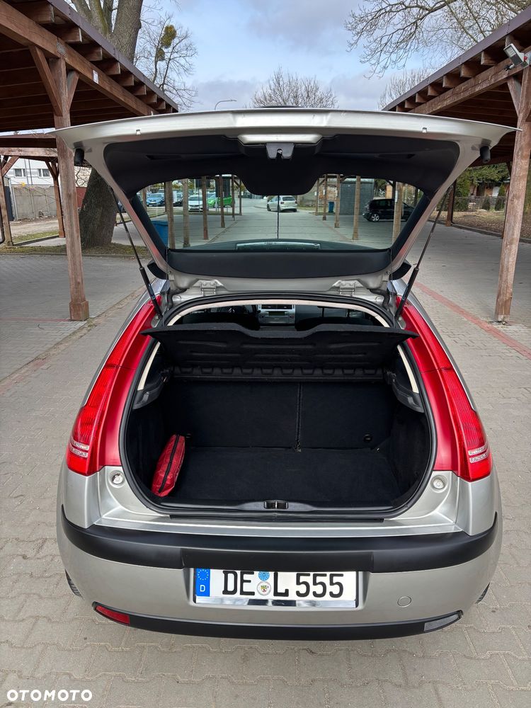 Citroën C4 1.4 16V Style - 10