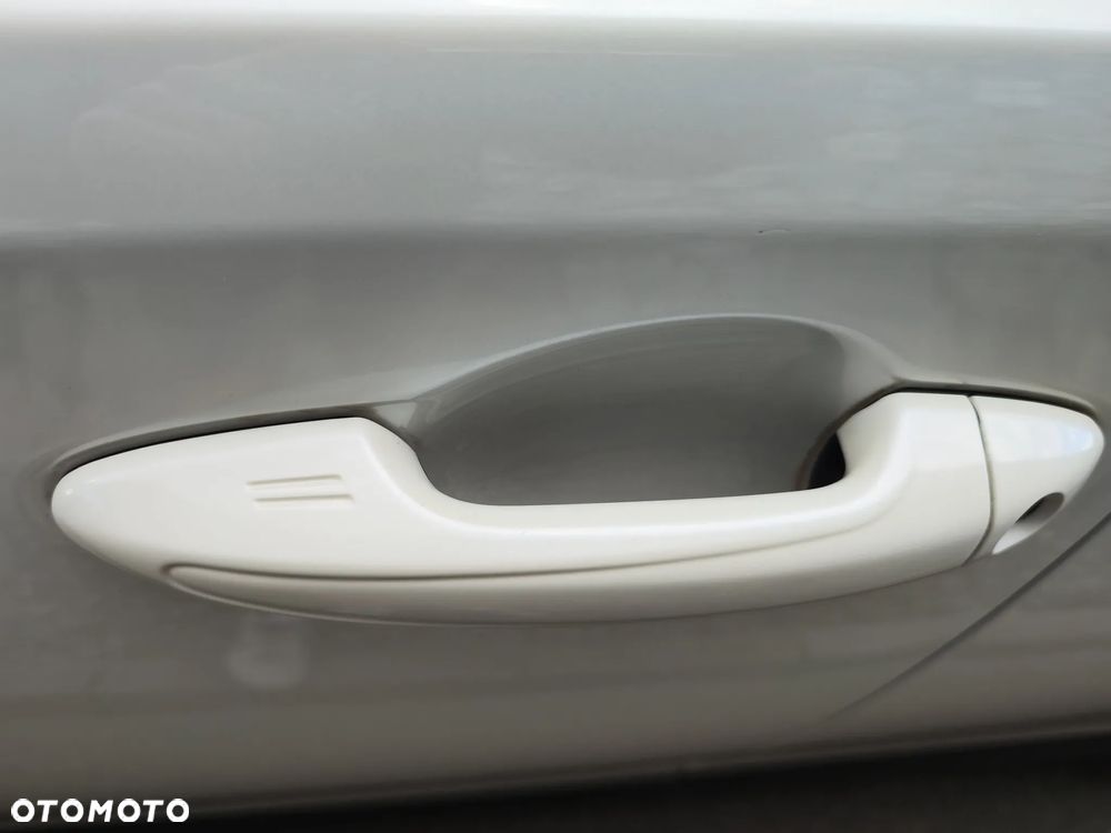 Toyota RAV4 2.0 D-4D Prestige 4x2 - 21
