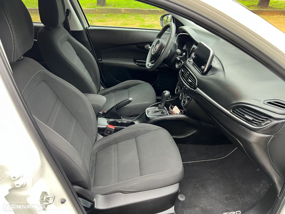 Fiat Tipo 1.6 M-Jet Lounge Tech DCT - 11