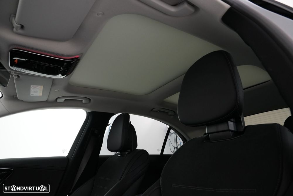 Mercedes-Benz C 300 de AMG Line - 33