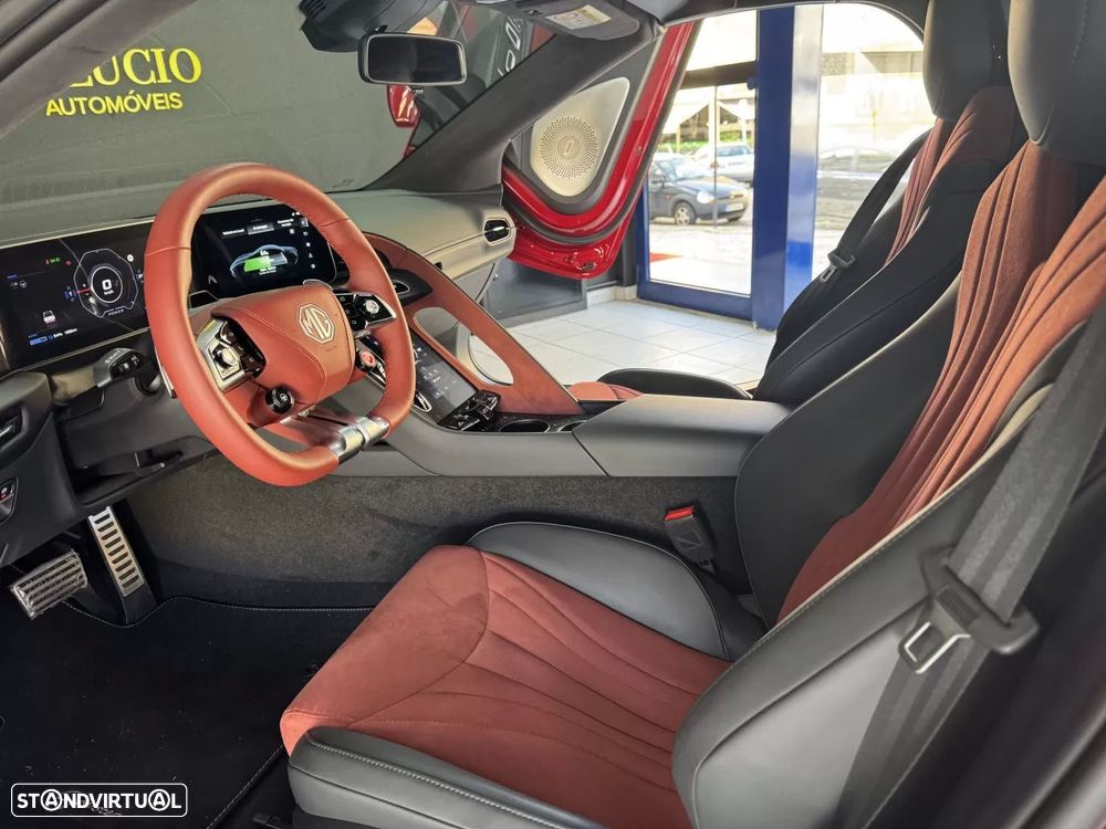 MG Cyberster 77 kWh GT - 41