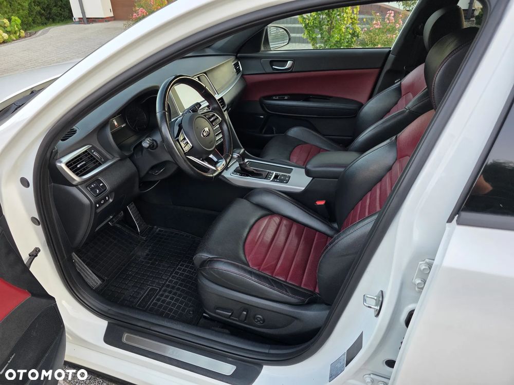 Kia Optima - 17