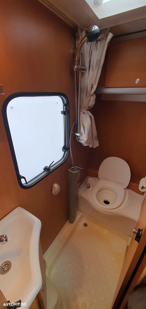Volkswagen Dethleffs Westfalia Knaus Hobby - 13
