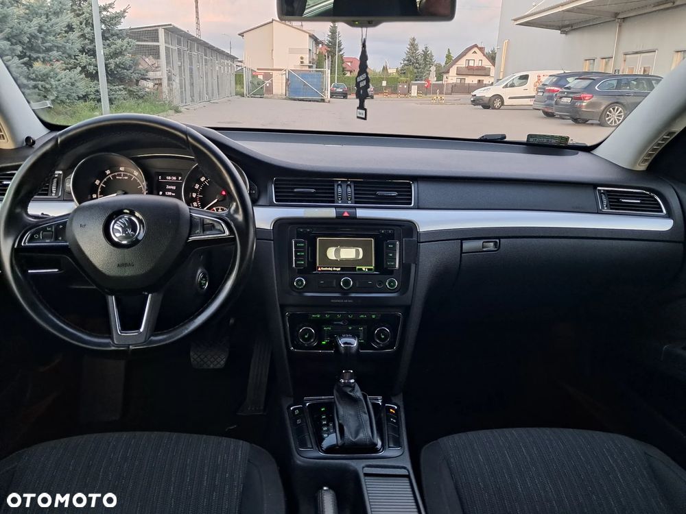 Skoda Superb 1.8 TSI Business DSG - 12