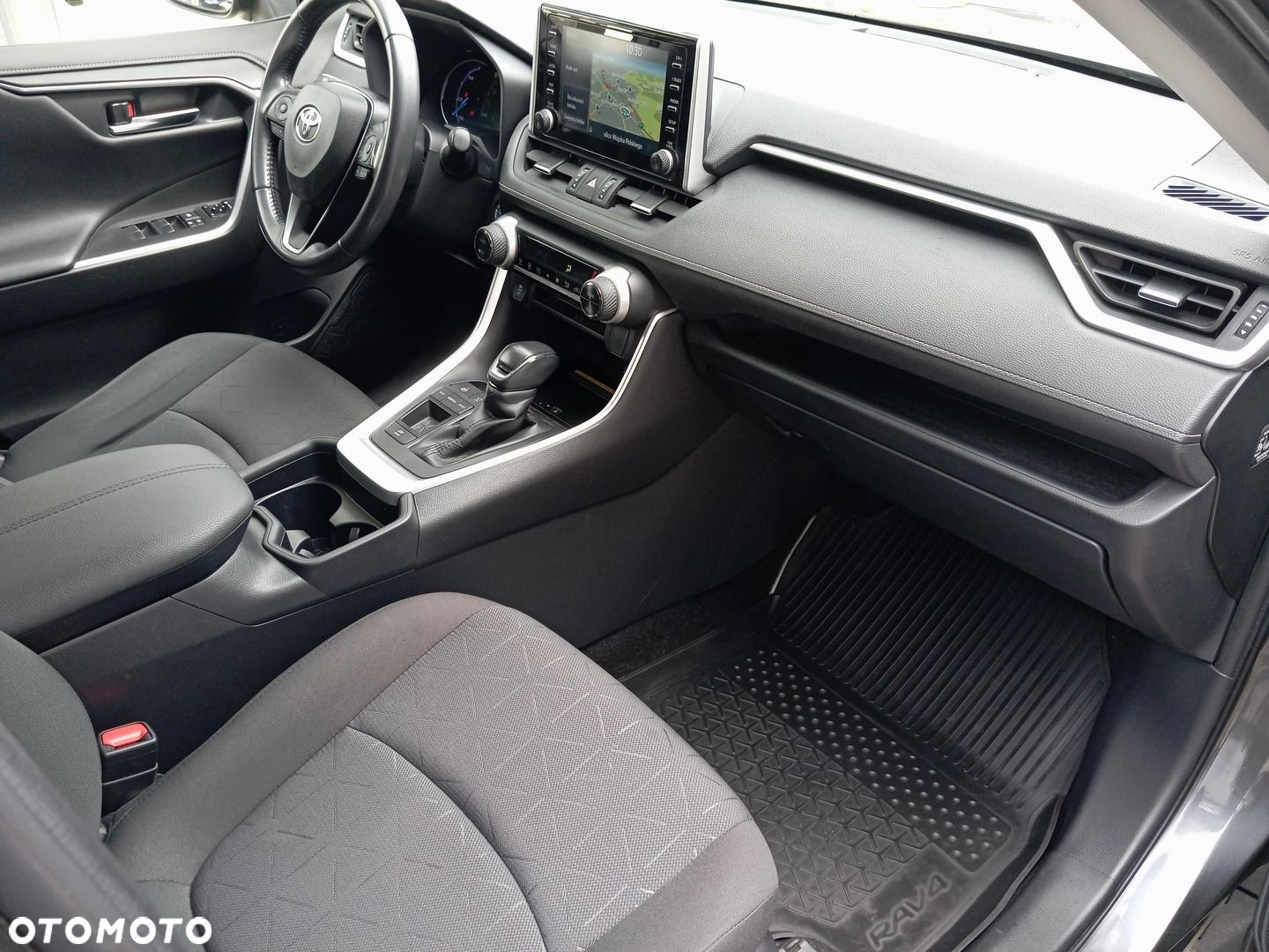 Toyota RAV4 - 12