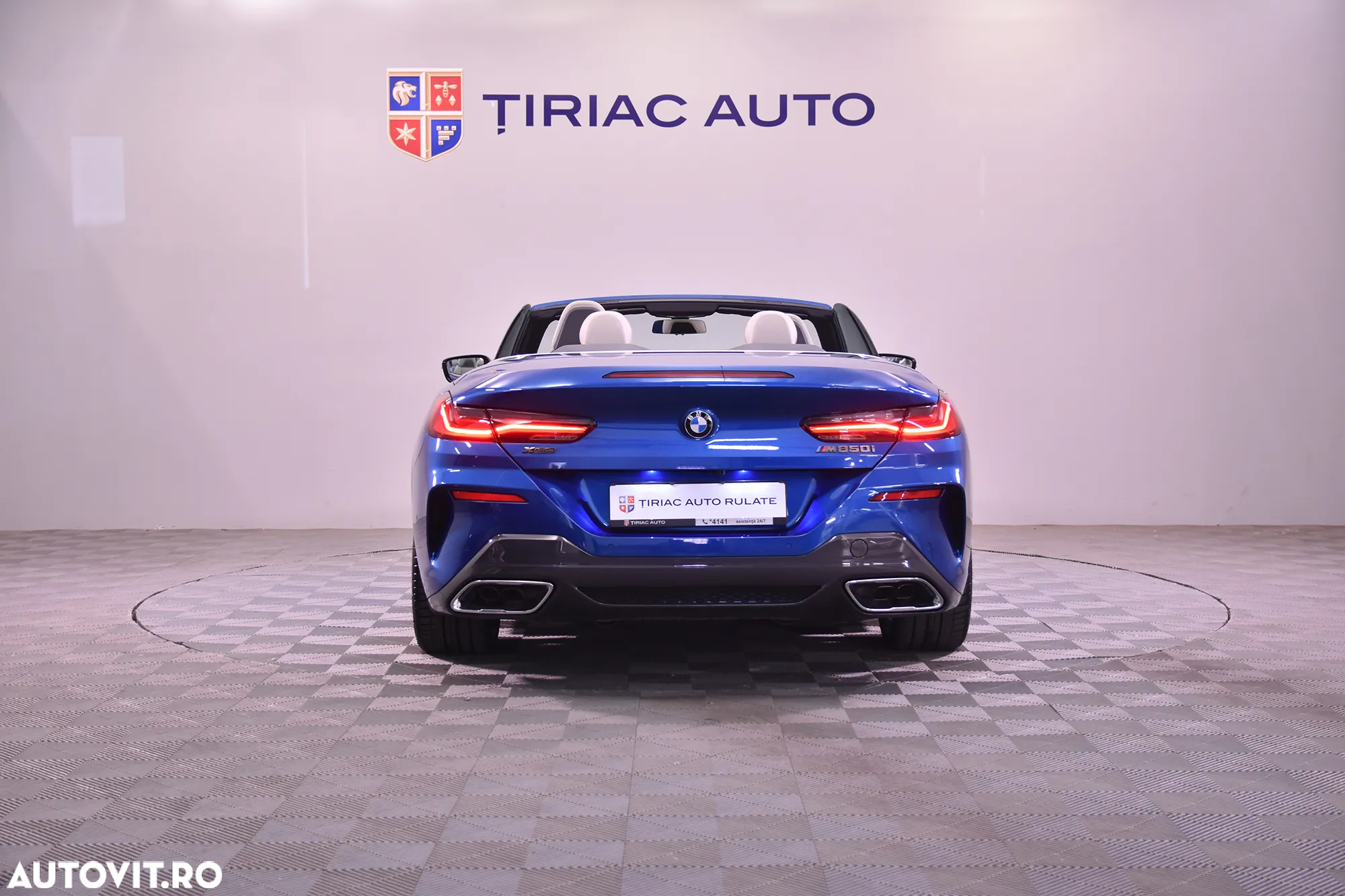 BMW M8 M850i xDrive AT - 12