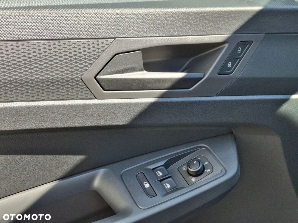 Volkswagen Caddy Maxi - 18