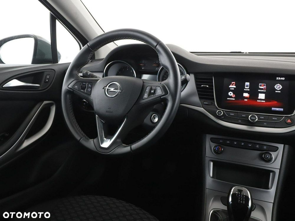 Opel Astra 1.4 Turbo Business - 17