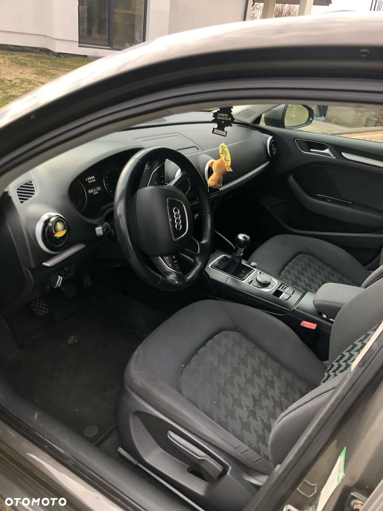 Audi A3 Limousine 1.6 TDI clean diesel Ambiente - 5