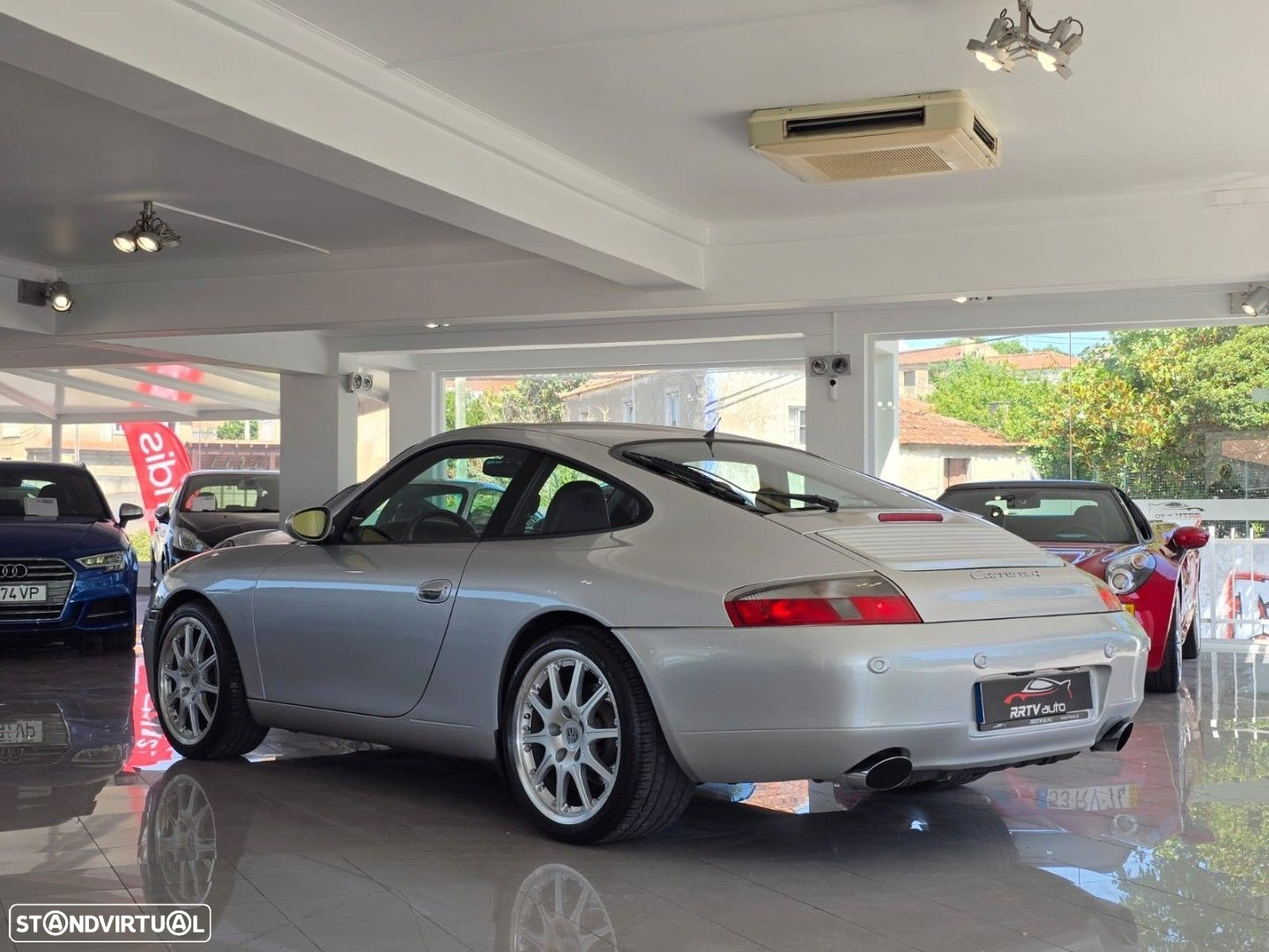 Porsche 911 (996) Carrera 4 Coupé - 14