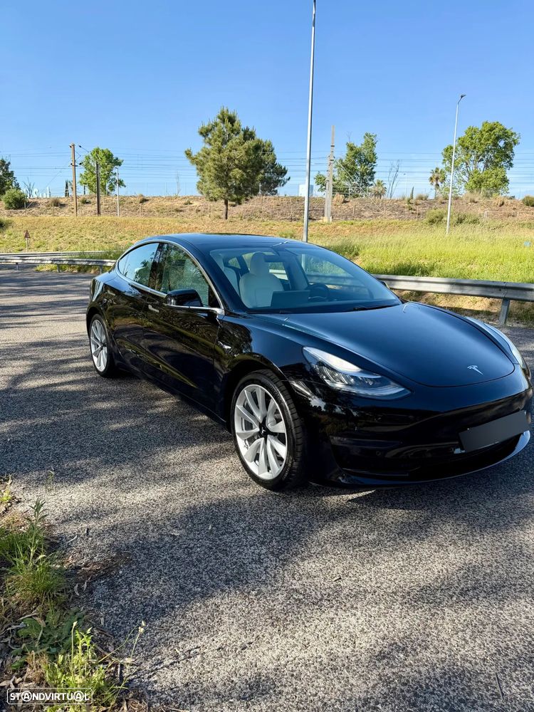 Tesla Model 3 - 5