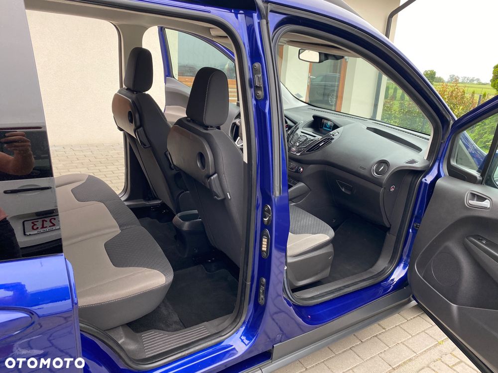 Ford Tourneo Courier - 5