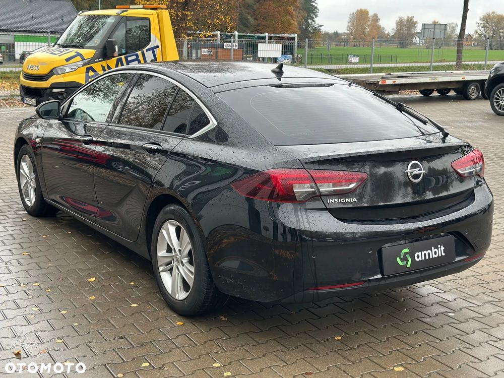 Opel Insignia - 8