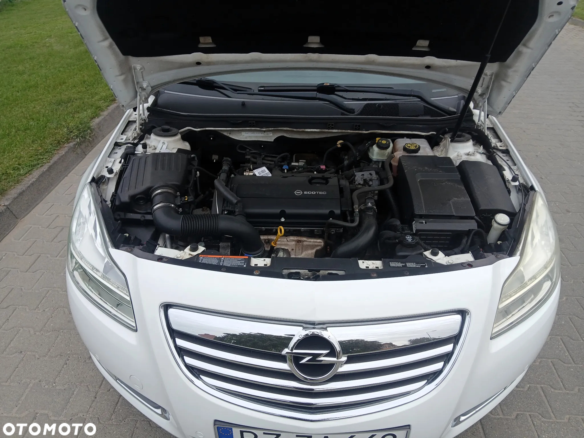 Opel Insignia ver-1-6-turbo-cosmo - 11