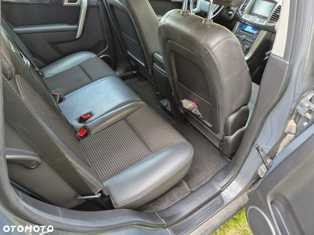 Chevrolet Captiva 2.4 2WD LT - 22