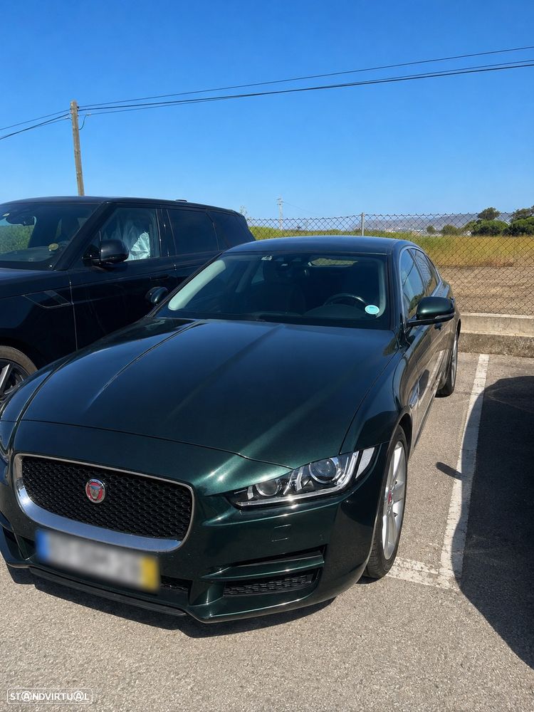 Jaguar XE - 2